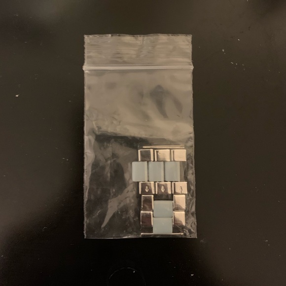 Michael Kors Watch - Picture 4 of 4